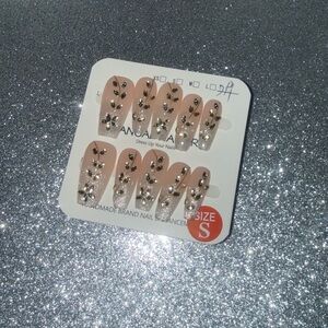 Nail Set with Rhinestones